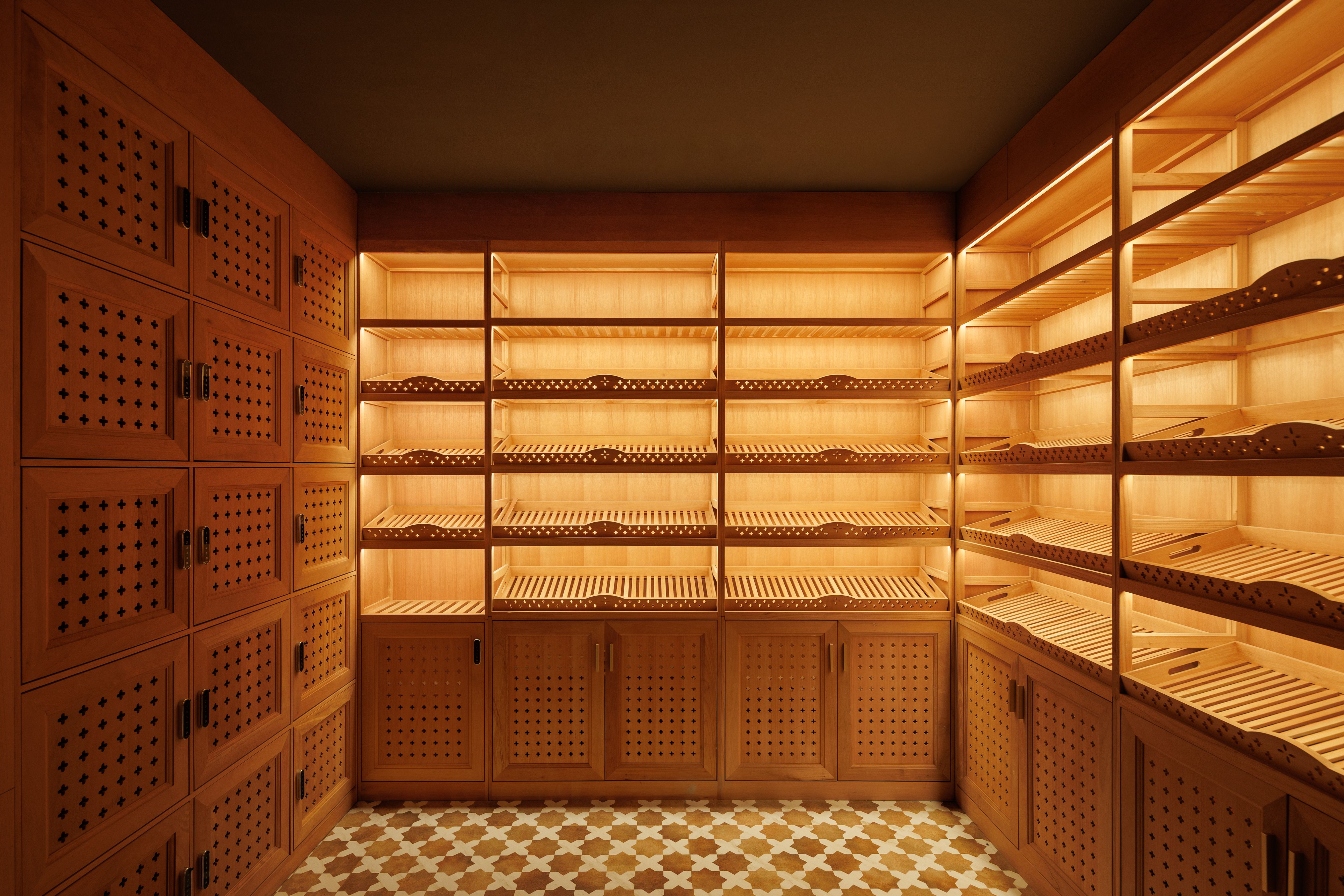 LENTO威士忌雪茄吧